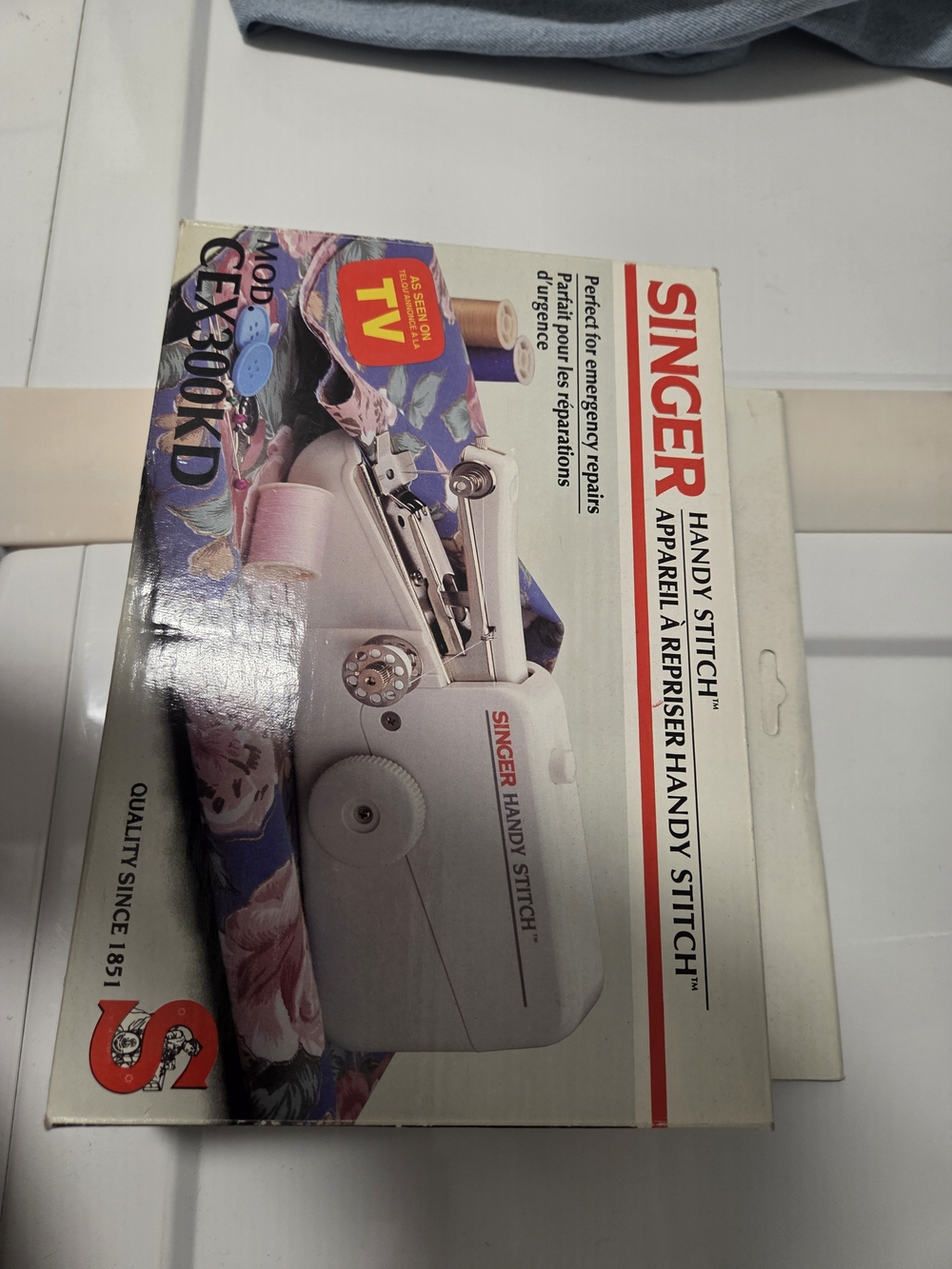 Singer Handy Stitch Portable Sewing Machine - White